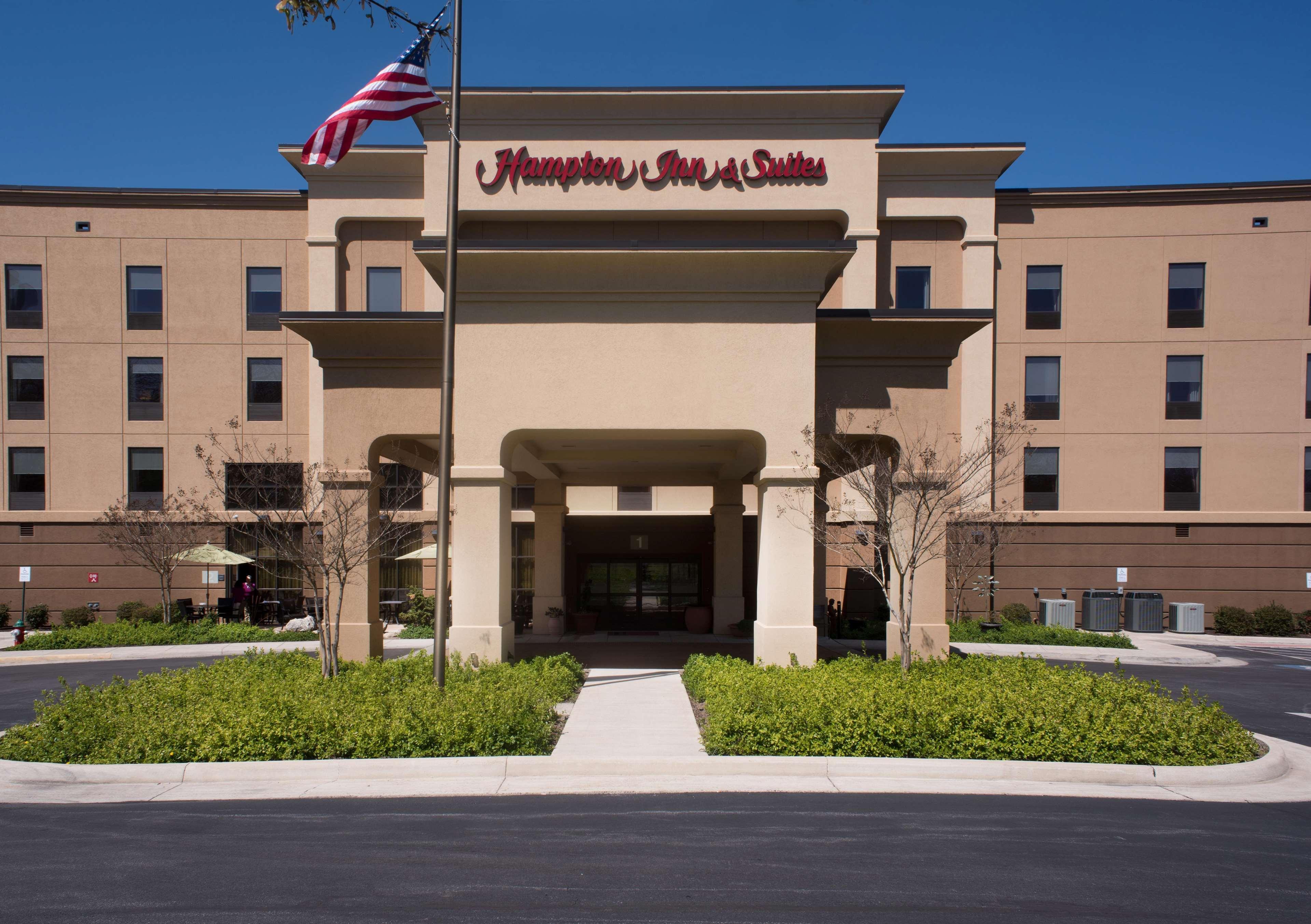 Hampton Inn And Suites Woodstock, Virginia Exterior photo